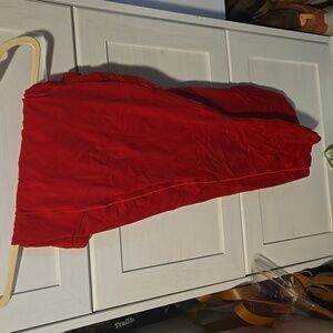 Red wonder train crop with pockets
